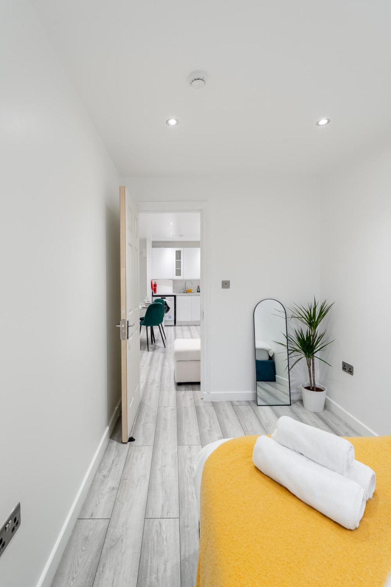 Beautiful Flat Near Central London - Entire Flat - Equipped Kitchen - Private Bathroom Eksteriør billede