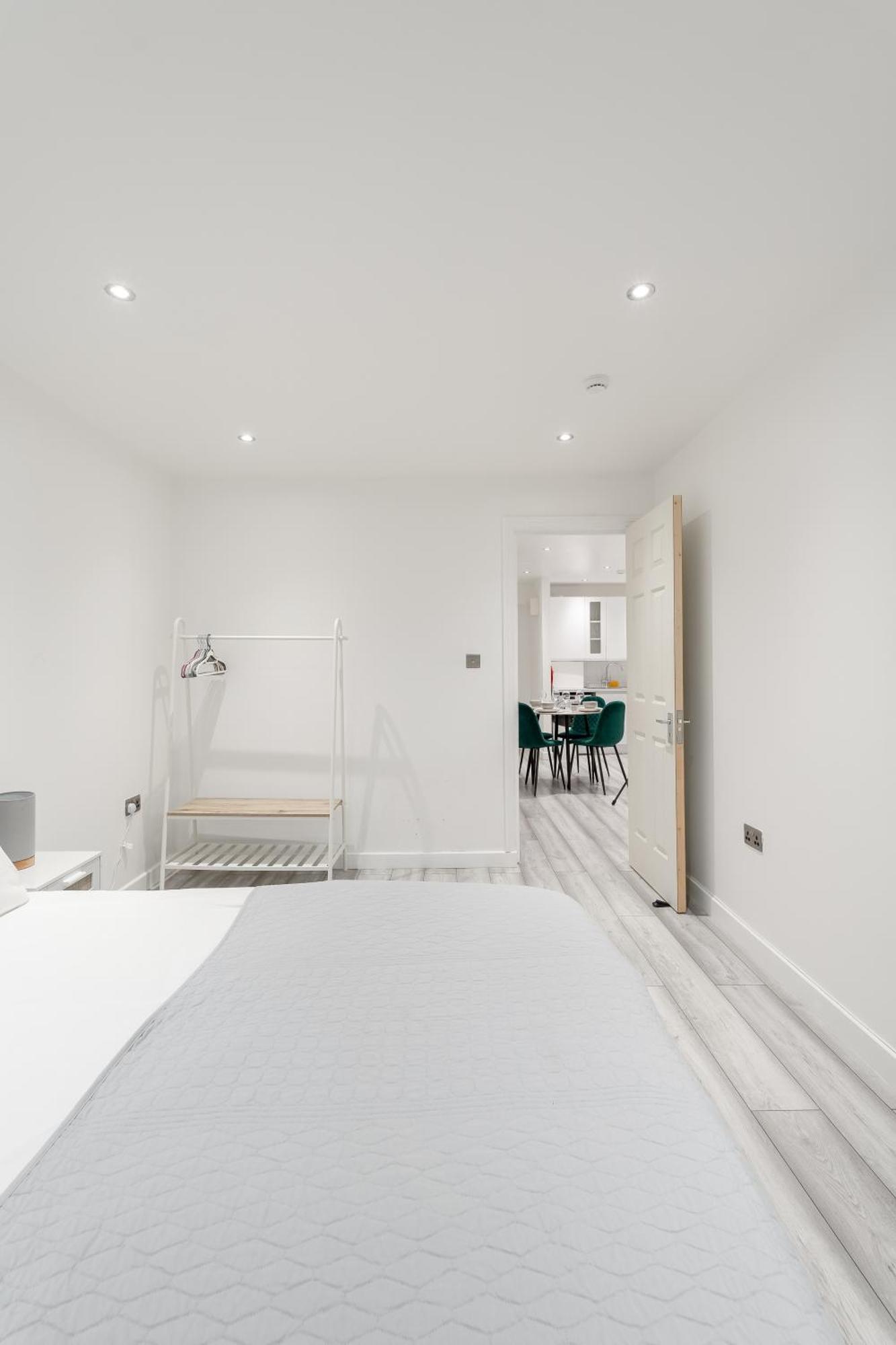 Beautiful Flat Near Central London - Entire Flat - Equipped Kitchen - Private Bathroom Eksteriør billede